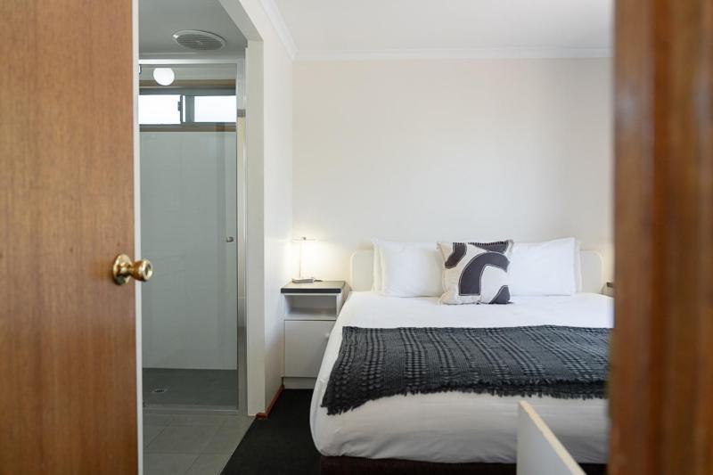 Adelaide Caravan Park - Aspen Holiday Parks Bagian luar foto