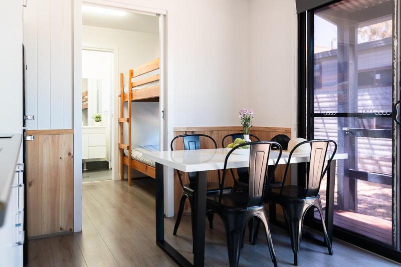 Adelaide Caravan Park - Aspen Holiday Parks Bagian luar foto