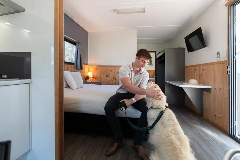 Adelaide Caravan Park - Aspen Holiday Parks Ruang foto