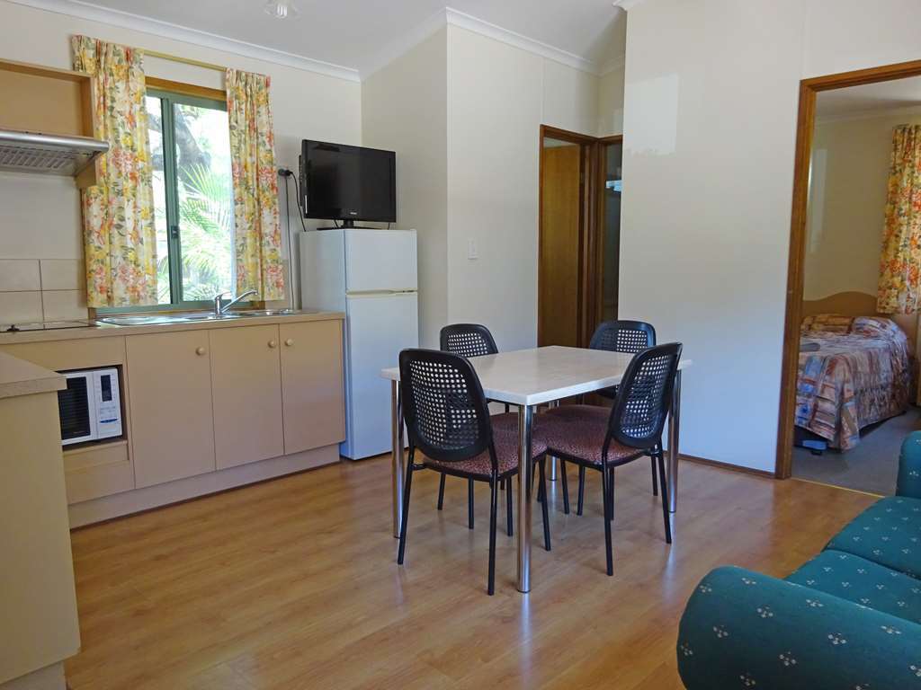 Adelaide Caravan Park - Aspen Holiday Parks Ruang foto
